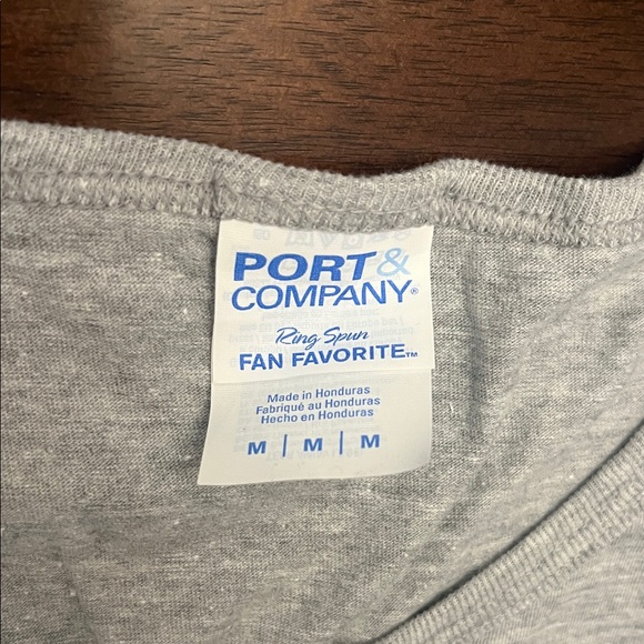 Gray Sleeveless Men’s Top - Picture 3 of 3